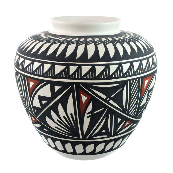 Native American Hand Crafted Acoma Pottery By Artist L. Concho SN20030