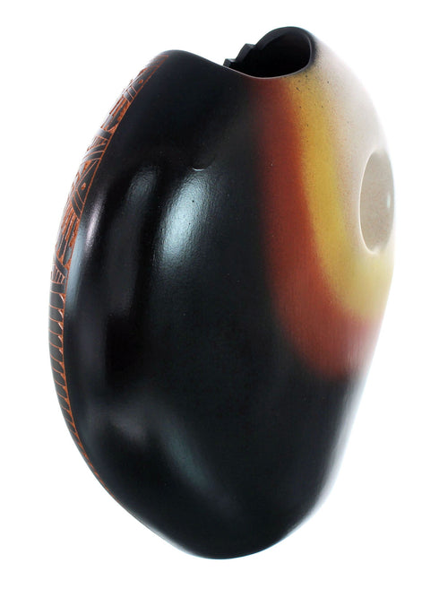 Navajo Indian Hand Crafted Pot By Artist Diane Aragon Laguna Pueblo SN20042