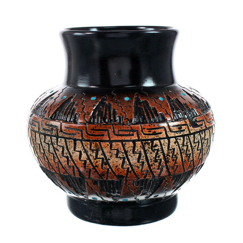 Navajo Indian Hand Crafted Pot By Artist Dewayne Eskeets SN20036