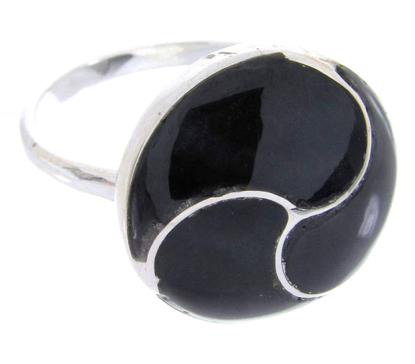 Southwest Silver And Jet Jewelry Ring Size 7-1/2 YS63360