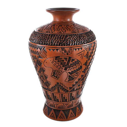 Bear Hand Crafted Navajo Pottery By Artist T.Tom And L.Sam AX129331