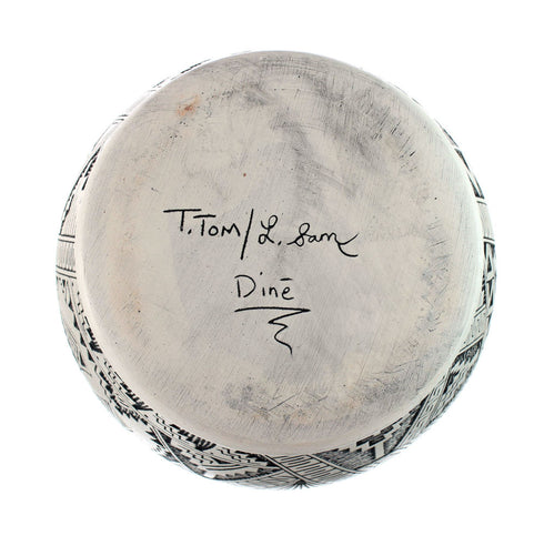 Bear Hand Crafted Navajo Pottery By Artist T.Tom And L.Sam AX129333