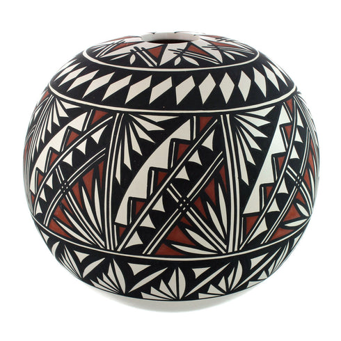 Hand Crafted Native American Acoma Pottery JX130387