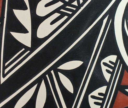 Hand Crafted Native American Acoma Pottery By Artist LV JX130395