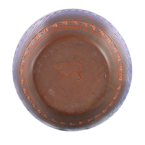 Native American Navajo Hand Crafted Pottery JX130427