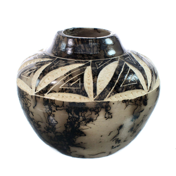 Native American Navajo Horse Hair Pottery JX130484