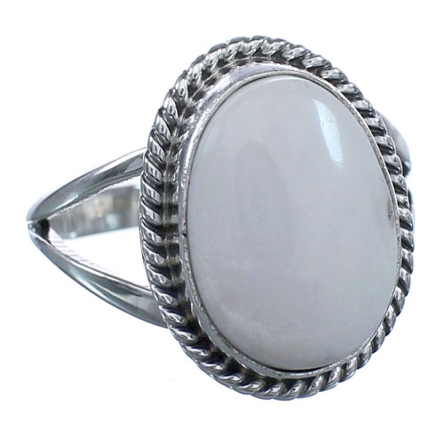 Authentic Sterling Silver White Buffalo Turquoise American Indian Ring Size 5-3/4 BX119185